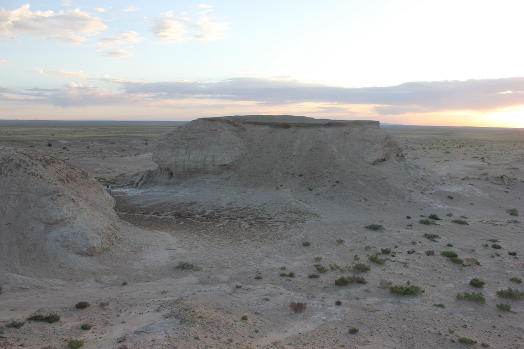БАЙШИН ЦАВ, ХУУРАЙ ЦАВ, ҮРЭЛБЭ, АМТГАЙН ПАЛЕОНТОЛОГИЙН ДУРСГАЛТ ГАЗРУУД